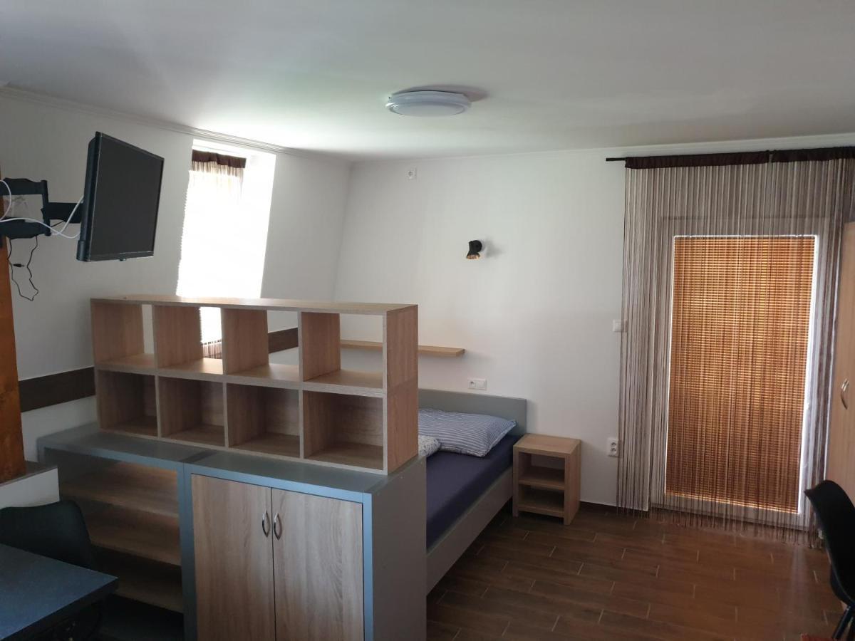 Apartmany U Zbojnika Zabojnika ボイニツェ エクステリア 写真